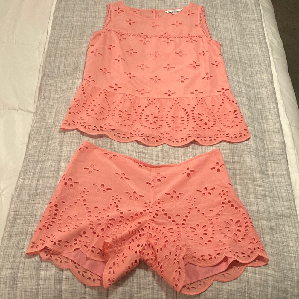 Adorable Southern Tide shorts set